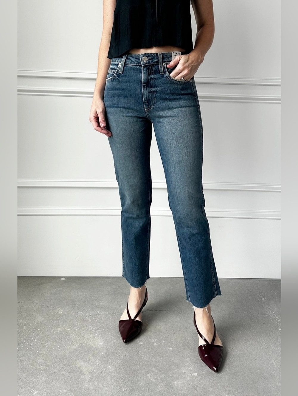 AMO  chloe crop kismet jeans women Size 30 EUC